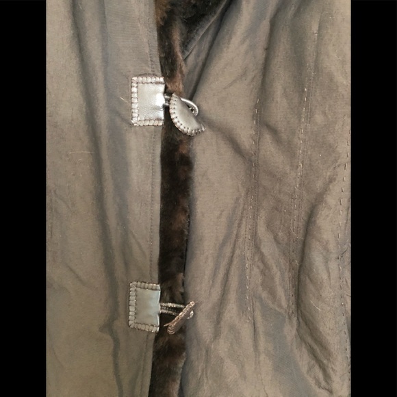 Short jacket real fur lining. - Picture 4 of 6